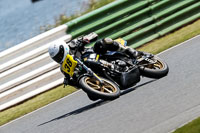 enduro-digital-images;event-digital-images;eventdigitalimages;mallory-park;mallory-park-photographs;mallory-park-trackday;mallory-park-trackday-photographs;no-limits-trackdays;peter-wileman-photography;racing-digital-images;trackday-digital-images;trackday-photos